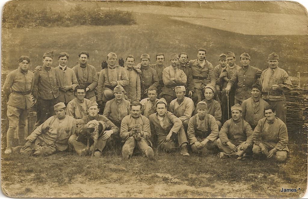 4- 1437949312-Camp-Mailly-Souvenir.jpg